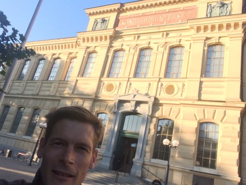 in front of the kungliga biblioteket